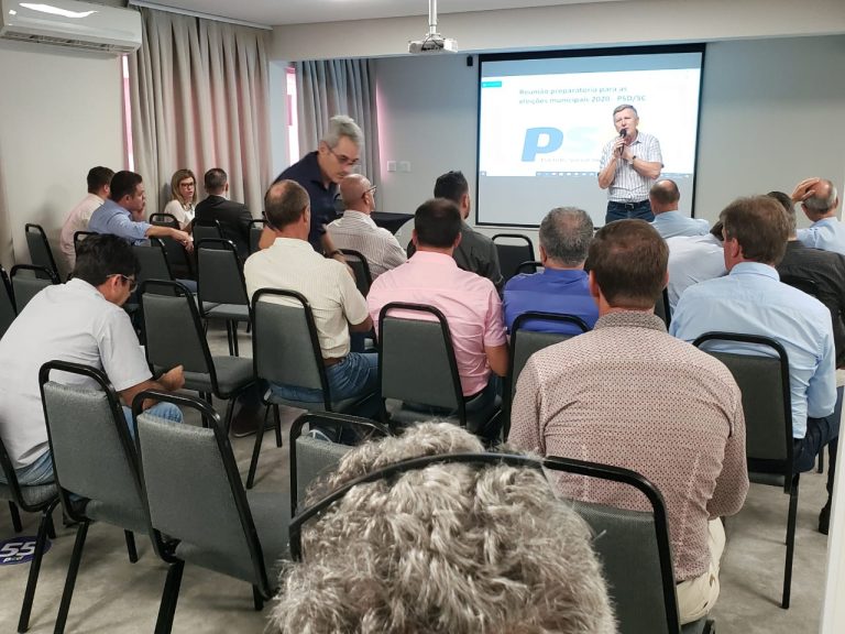 Percy Storck, pré-candidato a prefeito de Porto União, presente na reunião estadual do PSD