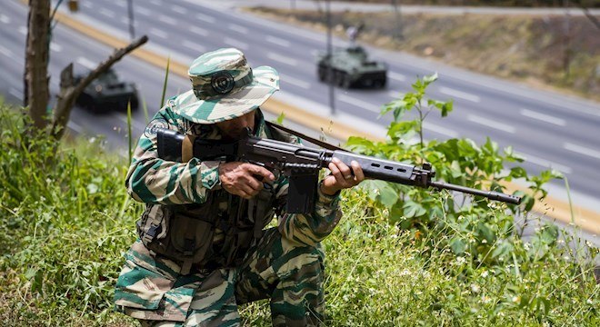 Maduro (Venezuela) manda exército fazer exercícios contra suposta ameaça do Brasil