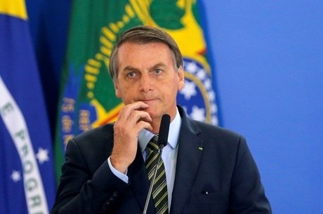 “Se elegeram comigo e se bandearam para outro lado”, disse o presidente Bolsonaro se referindo aos deputados “traíras”