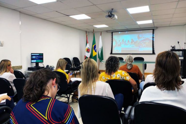 Secretarias da Saúde do Paraná, Santa Catarina e Rio Grande do Sul integração o Centro de Emergência de Arboviroses