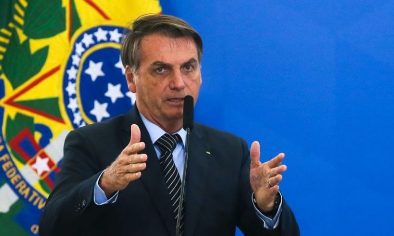 Coronavírus e grave problema econômico mundial está sendo usado por ministros para aconselhar Bolsonaro a pedir o adiamento da manifestação marcada para o dia 15