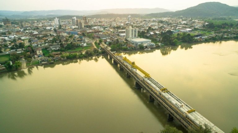 Ponte ‘Machado da Costa’ fica interditada a semana inteira