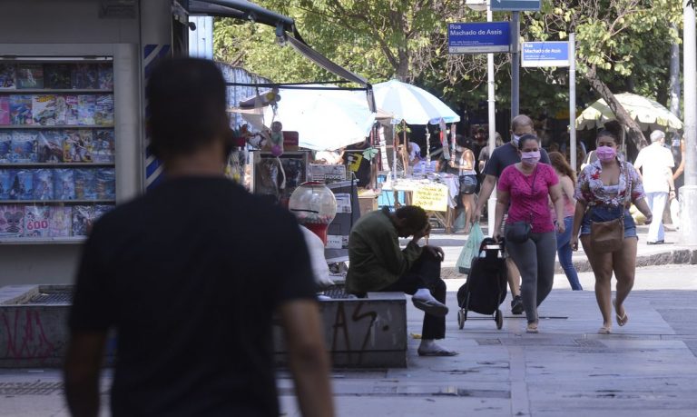 Ministério da Saúde confirma 3.607 mortes (42 de SC e 64 do PR) e 52.995 casos confirmados de covid-19 nesta sexta-feira (24)