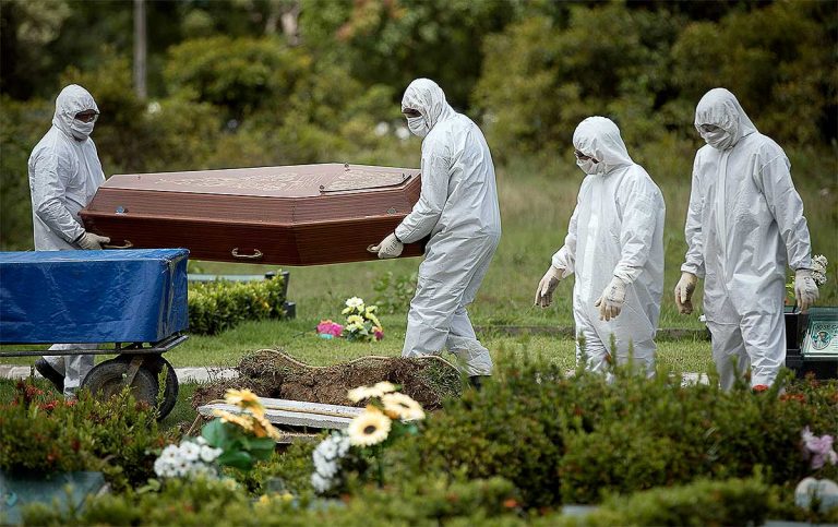 Órgão dos Estados Unidos prevê 90 mil mortes pela covid-19 no Brasil