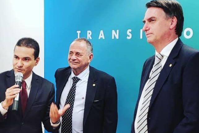 Para fortalecer uma base, presidente Jair Bosonaro dá ao Centrão mais um cargo no Governo Federal