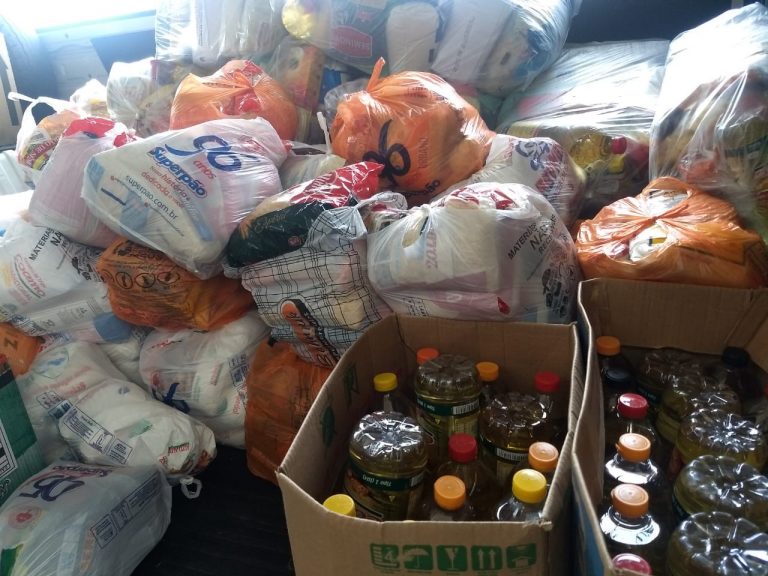 Rotary Club de São Cristóvão repassa uma tonelada de alimentos para a Assistência Social de União da Vitória