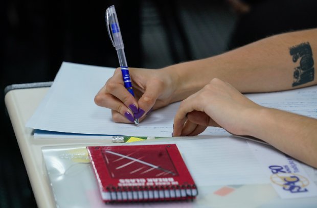 Portarias regulamentam medidas para retorno de aulas presenciais do ensino superior e cursos técnicos em Santa Catarina