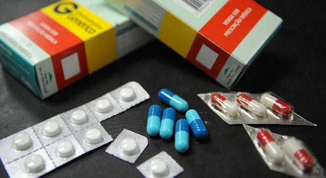 Governo federal zera tarifas de 34 medicamentos usados à covid-19