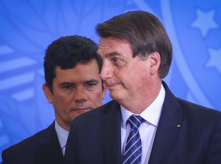 Intenção de voto entre Bolsonaro vai a 43% entre os críticos da Lava Jato