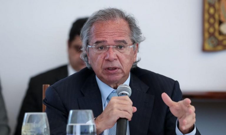 Ministro Paulo Guedes anuncia de três a quatro privatizações em breve