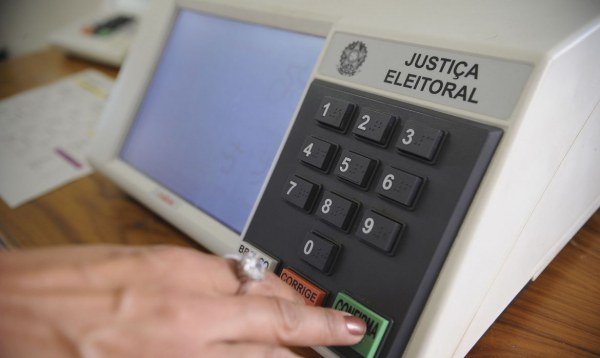 Partidos políticos podem começar a pedir os registros à Justiça Eleitoral a partir de segunda-feira (31)