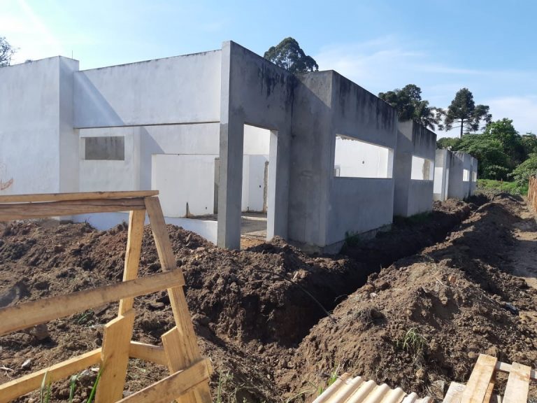 Uma nova empresa assume a construção do CEMEI no Bairro Bom Jesus