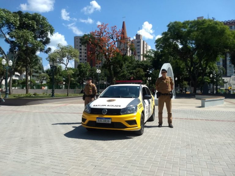 Presença da Polícia Militar na Praça Coronel Amazonas traz segurança à população