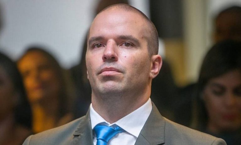 Por incentivar seus seguidores a saírem de casa sem máscaras, deputado de Santa Catarina será investigado pelo Ministério Público