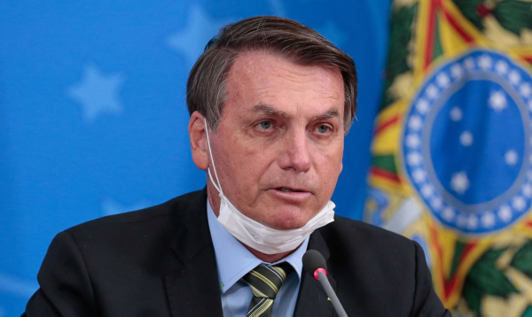 Bolsonaro e o início da vacinação no Brasil: “Ninguém me pressiona para nada”