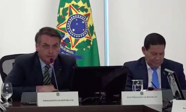 A conversa de Bolsonaro e Mourão sobre a China e a tecnologia 5G