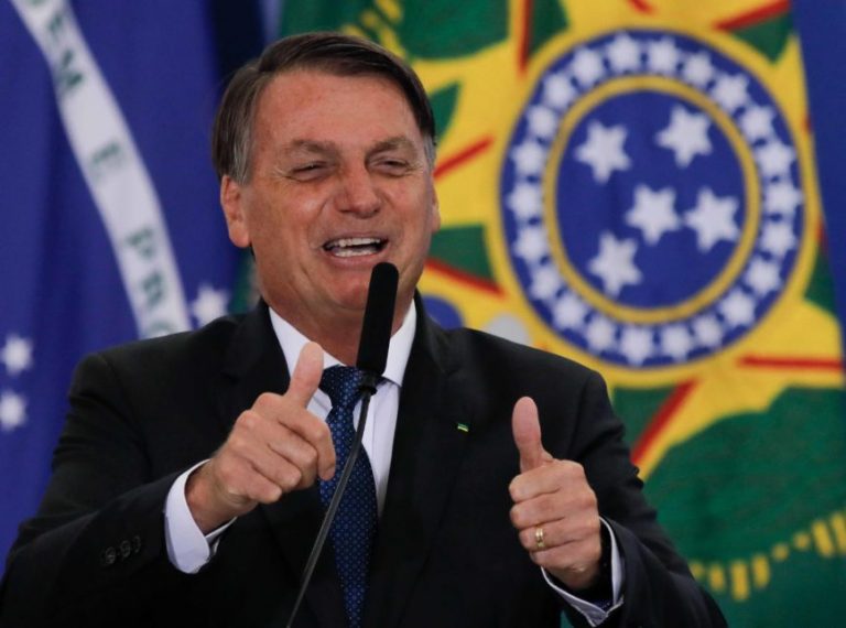 Jair Bolsonaro lidera com folga primeiro turno de 2022 e ganharia de todos no segundo turno