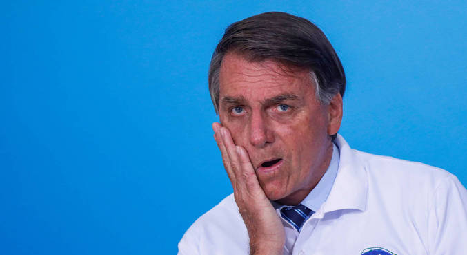 “Bolsonaro tentou sabotar medidas para conter covid-19”, revela relatório de ONG internacional