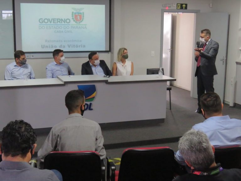 Juiz Carlos Mattioli participa de evento do Governo do Estado e da Assembleia Legislativa do Paraná e cita projetos do CEJUSC