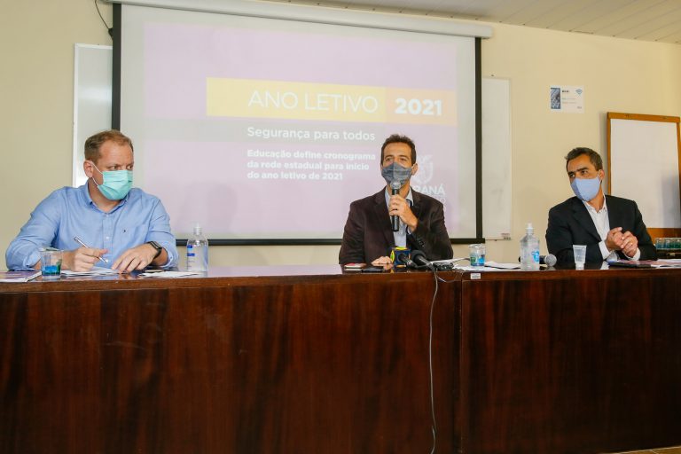 Educação do Paraná apresenta cronograma da rede estadual para volta às aulas