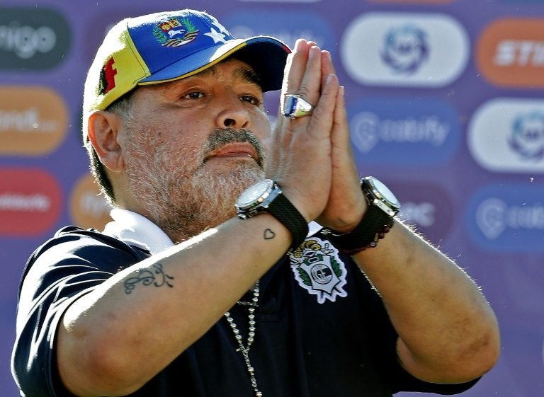 Morte do ídolo argentino Maradona continua sendo investigada