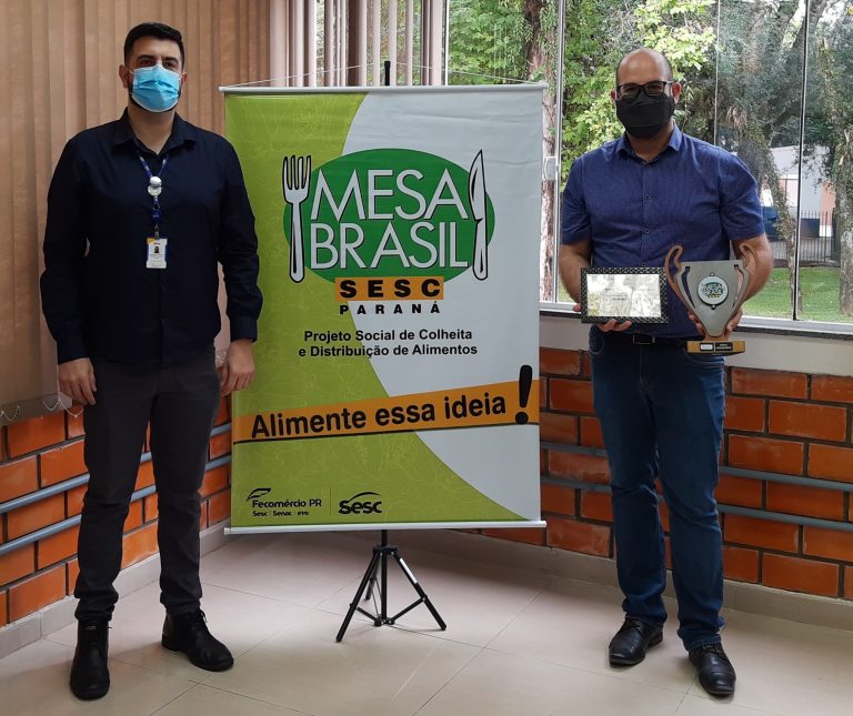 ‘Mesa Brasil’ entrega menção honra para a Uniguaçu