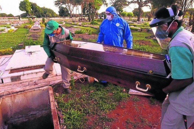 A pandemia e os riscos de flexibilização de isolamento antes da hora