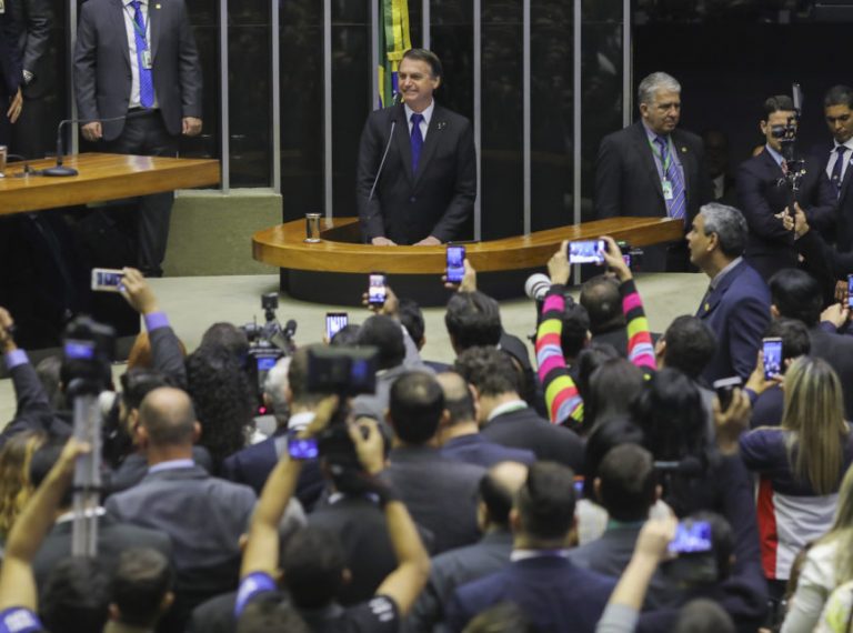 Um novo Brasil será possível com um novo Congresso