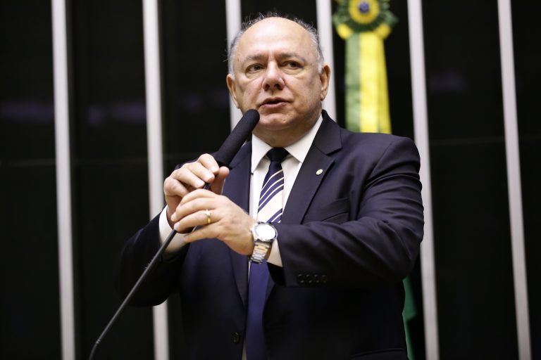 Vítima de Convid morreu o deputado federal José Carlos Schiavinato e sua vaga deve ser ocupada por Valdir Rossoni