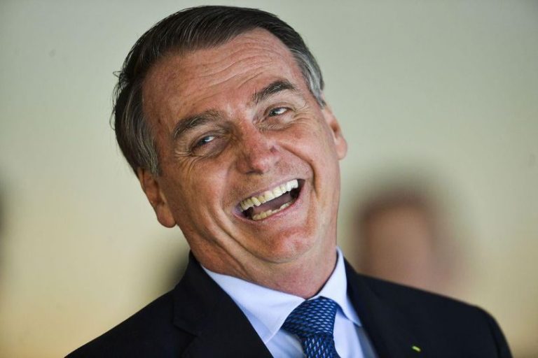 Ainda bem que o mundo não leva Bolsonaro a sério