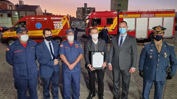 Corpo de Bombeiros de Santa Catarina comemora 18 anos, com entrega de veículos, inclusive para Porto União