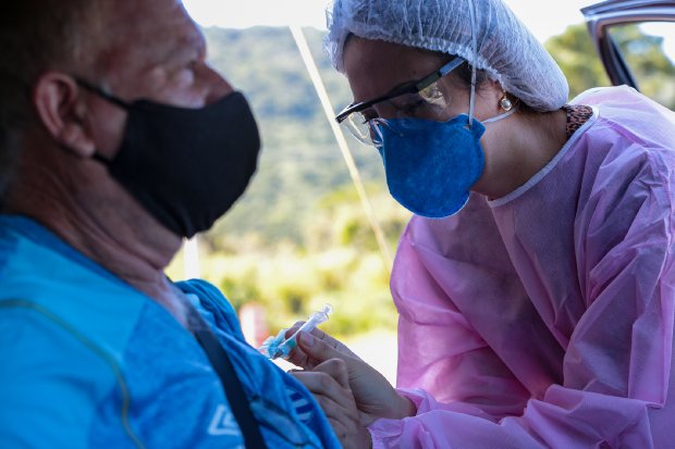 Mais de 3 milhões catarinenses já foram vacinados contra a Covid-19