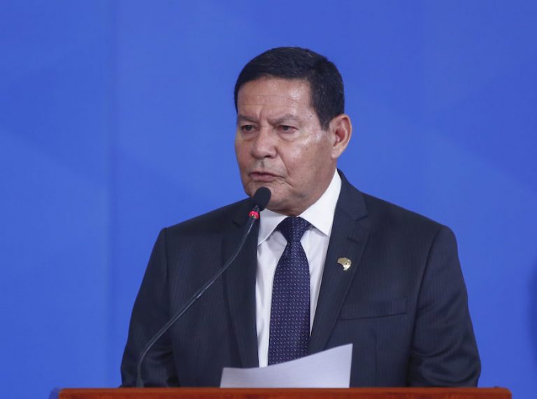 Vice Mourão diz que não há possibilidade de ruptura institucional