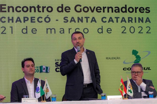 Governador de Santa Catarina confirma licitação de projetos para novas ferrovias