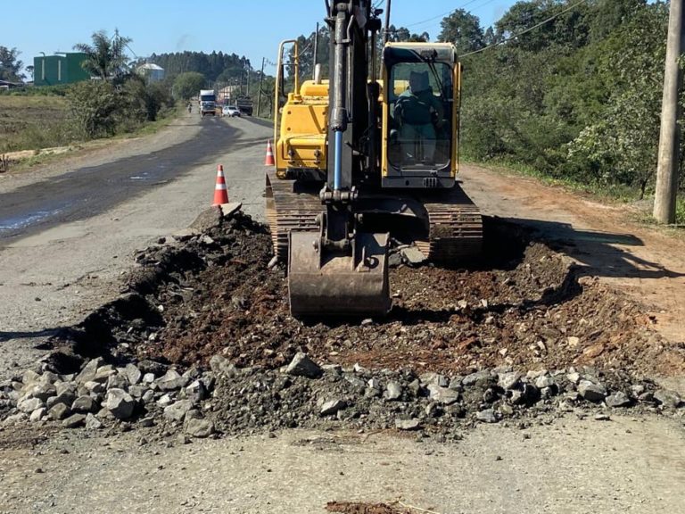 Retomadas obras de revitalização do acesso ao Distrito Industrial ‘Estanislau Novacki’