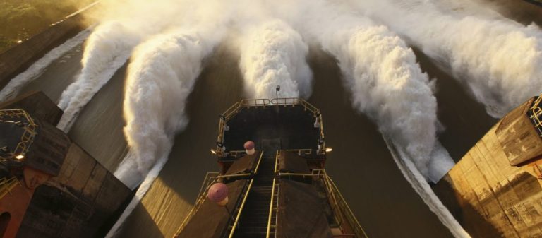 Binacional Itaipu (inaugurada em maio de 1984) completa 38 anos de operação