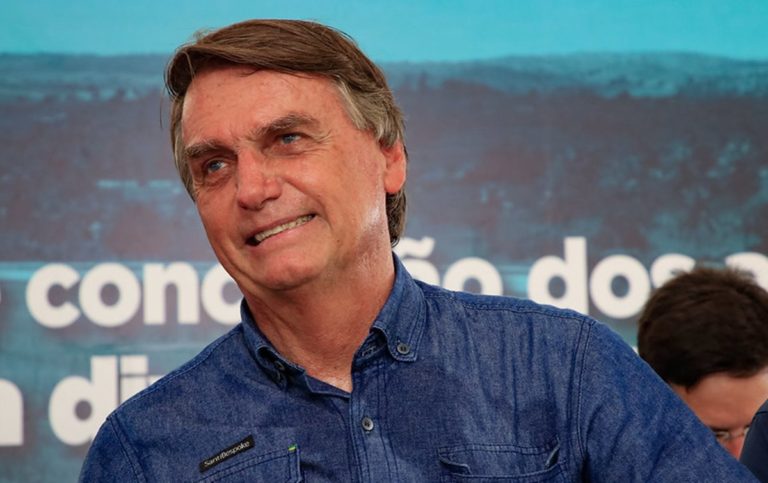 TCU vai investigar ‘gastos duplicados’ no cartão corporativo do presidente Bolsonaro