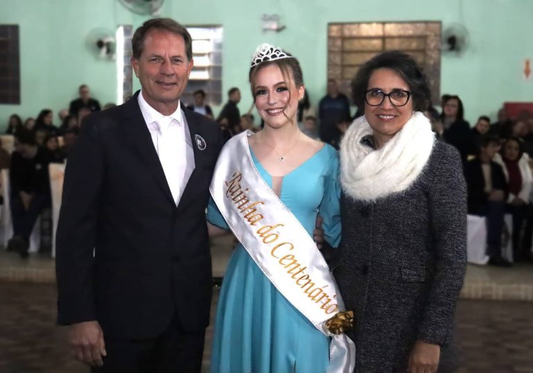 O baile do Centenário do Maratá e a Rainha Yara Tonki