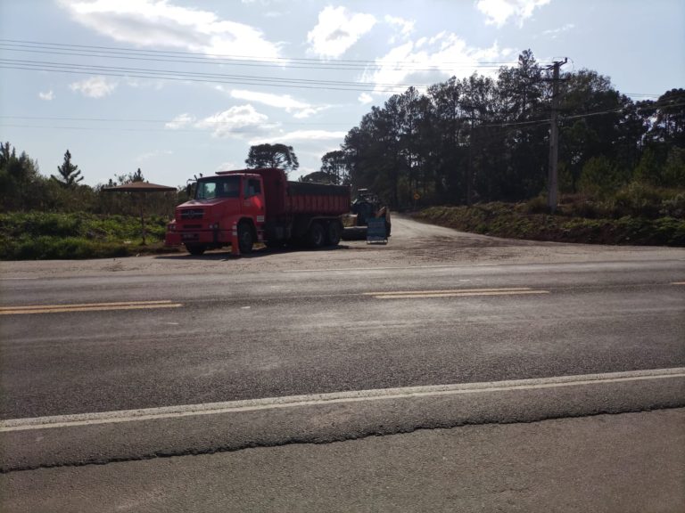 Estrada do Rio Vermelho, em União da Vitória, está sendo recuperada