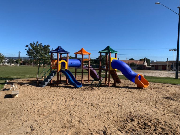 Conjunto Panorama (União da Vitória) ganha novo parque infantil