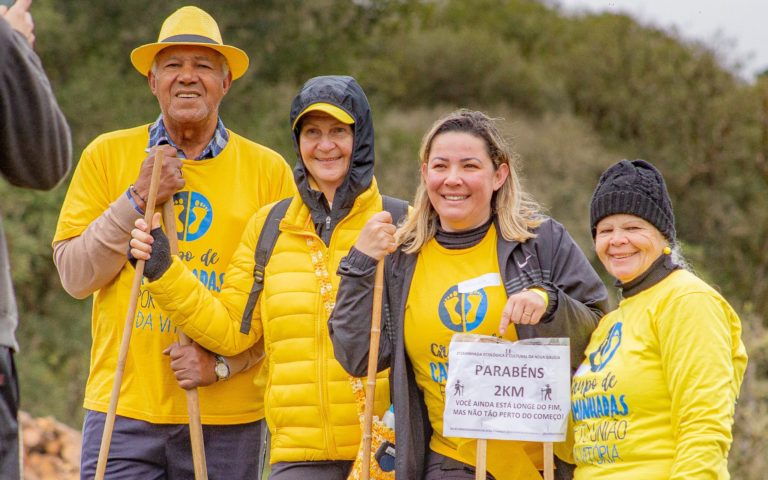 Mariane Schorr participa da ‘Caminhada e da Festa do Peixe de Nova Galícia”