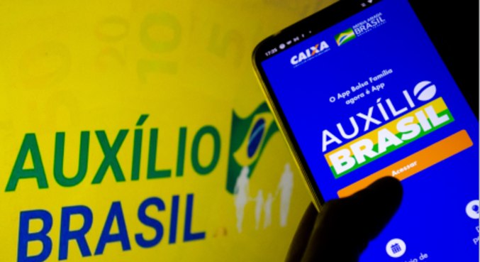 Mais de 2,2 milhões de famílias recebem a partir desta terça-feira (09) o Auxílio Brasil de R$ 600