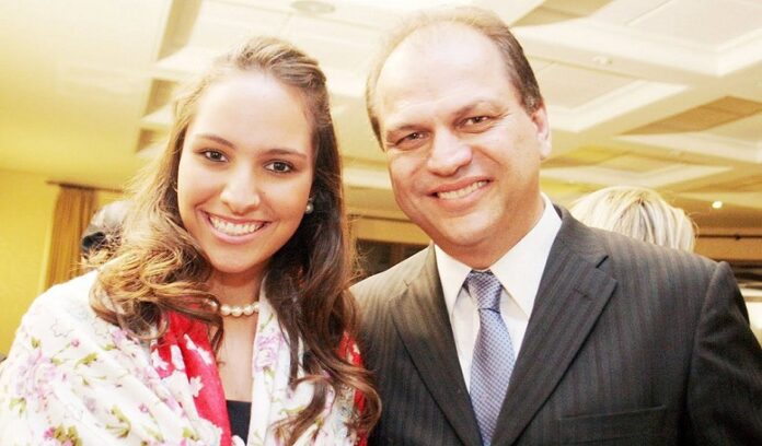 Os R$ 420 e R$ 354 mil em dinheiro vivo guardado em casa por Ricardo Barros e sua Maria Victoria