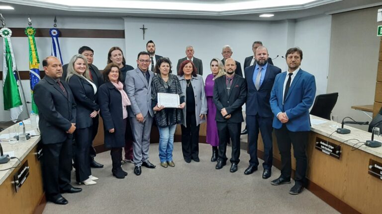 31ª sessão ordinária da Câmara Municipal de União da Vitória homenageia Karatê pelas 17 medalhas conquistadas