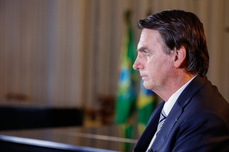 Bolsonaro precisa colocar um ponto final em manifestação golpista em Santa Catarina