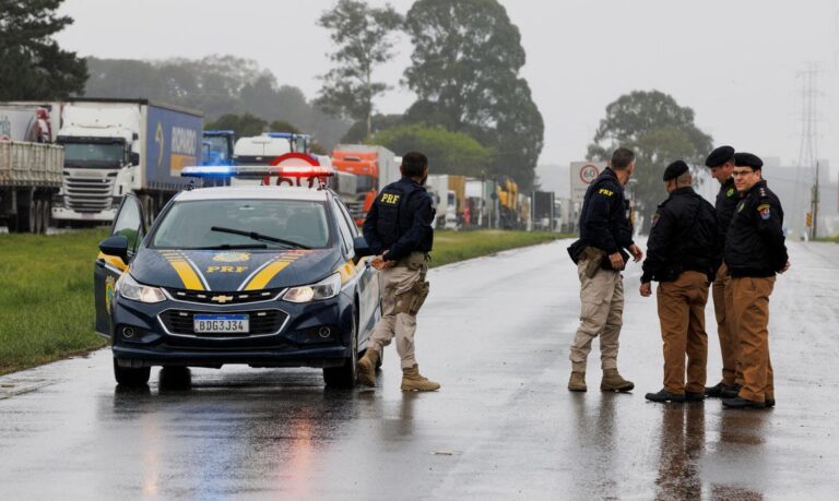 Polícia Rodoviária Federal (PRF) atualiza operação de desbloqueios das rodovias