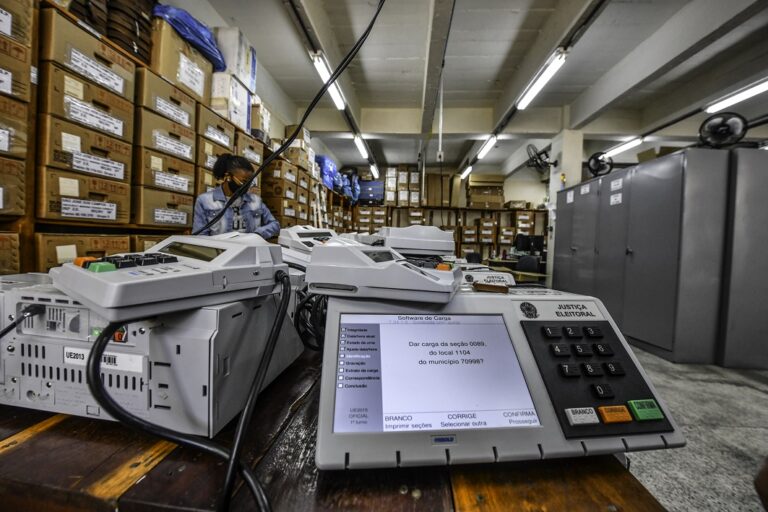 Forças Armadas divulgam nesta quarta-feira (09) o relatório sobre as urnas eletrônicas