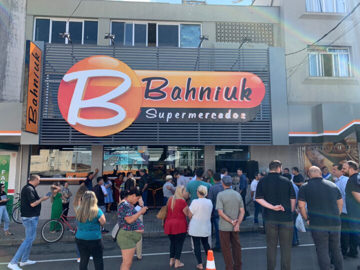 Inaugurada a primeira loja do Grupo Empresarial Banhiuk em Santa Catarina