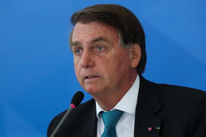 Bolsonaro quebrou a tradição ao não transmitir ao povo a tradicional mensagem de Natal do presisidente