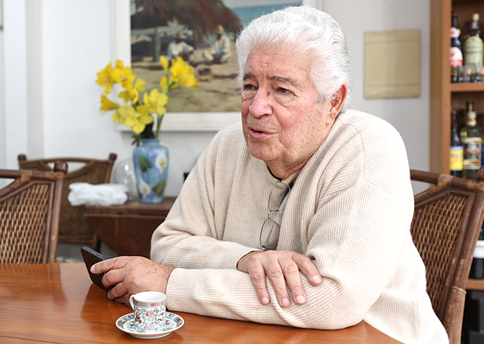 Requião critica Gleise Hofmann por oferecer a ele “sinecura para trabalhar” em Itaipu